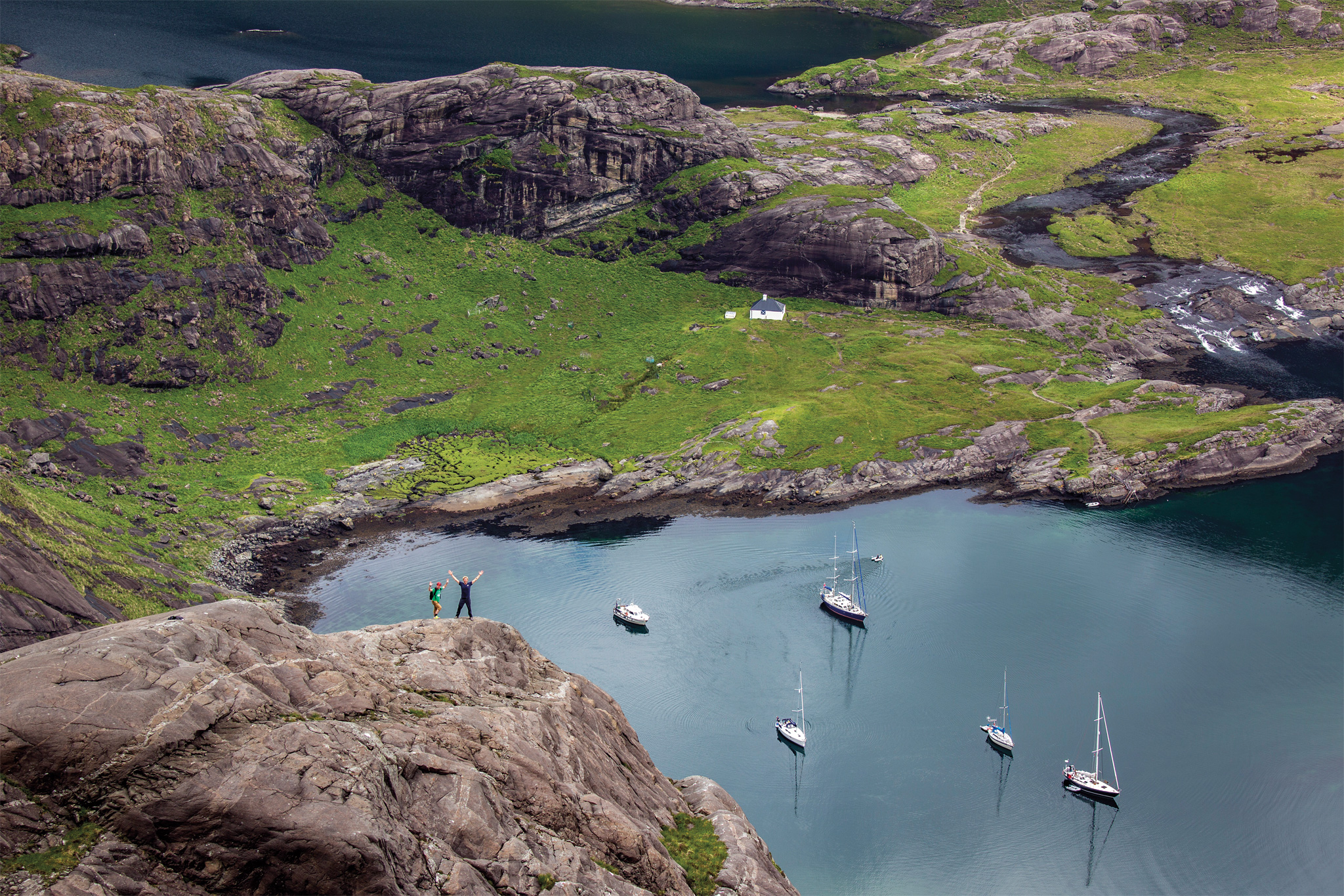 01b-Over-Loch-Scavig
