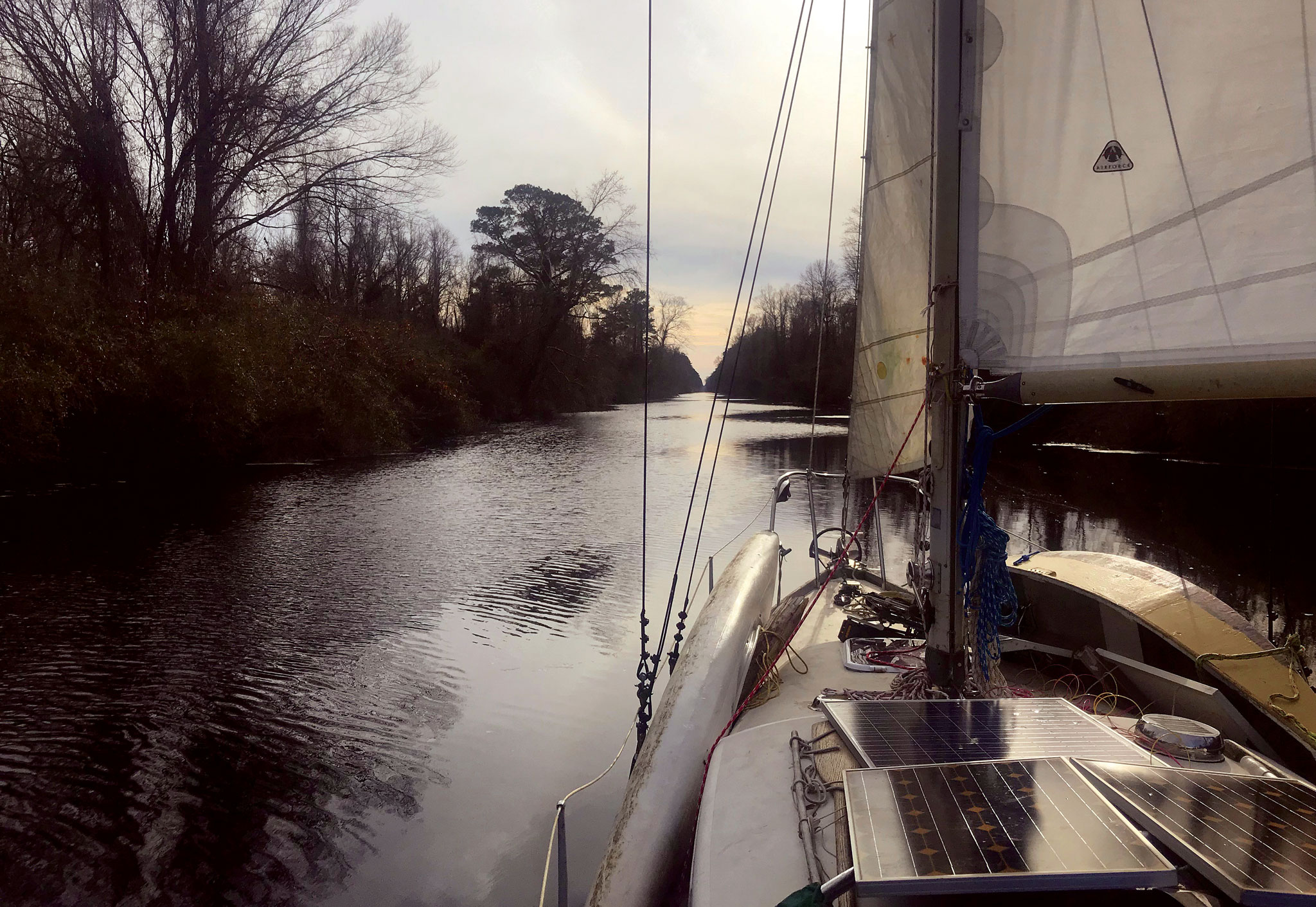 01-LEAD-sail-a-canal-(1)