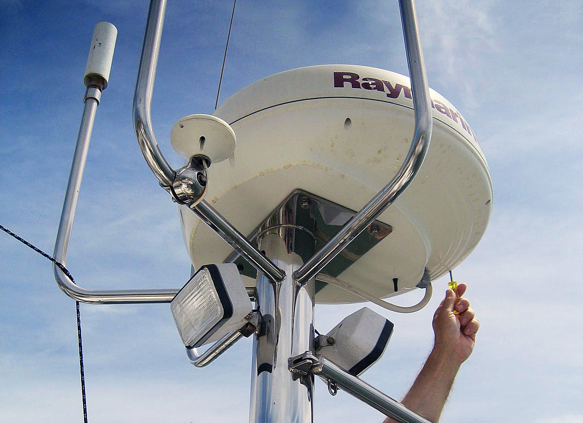 Radome Radome