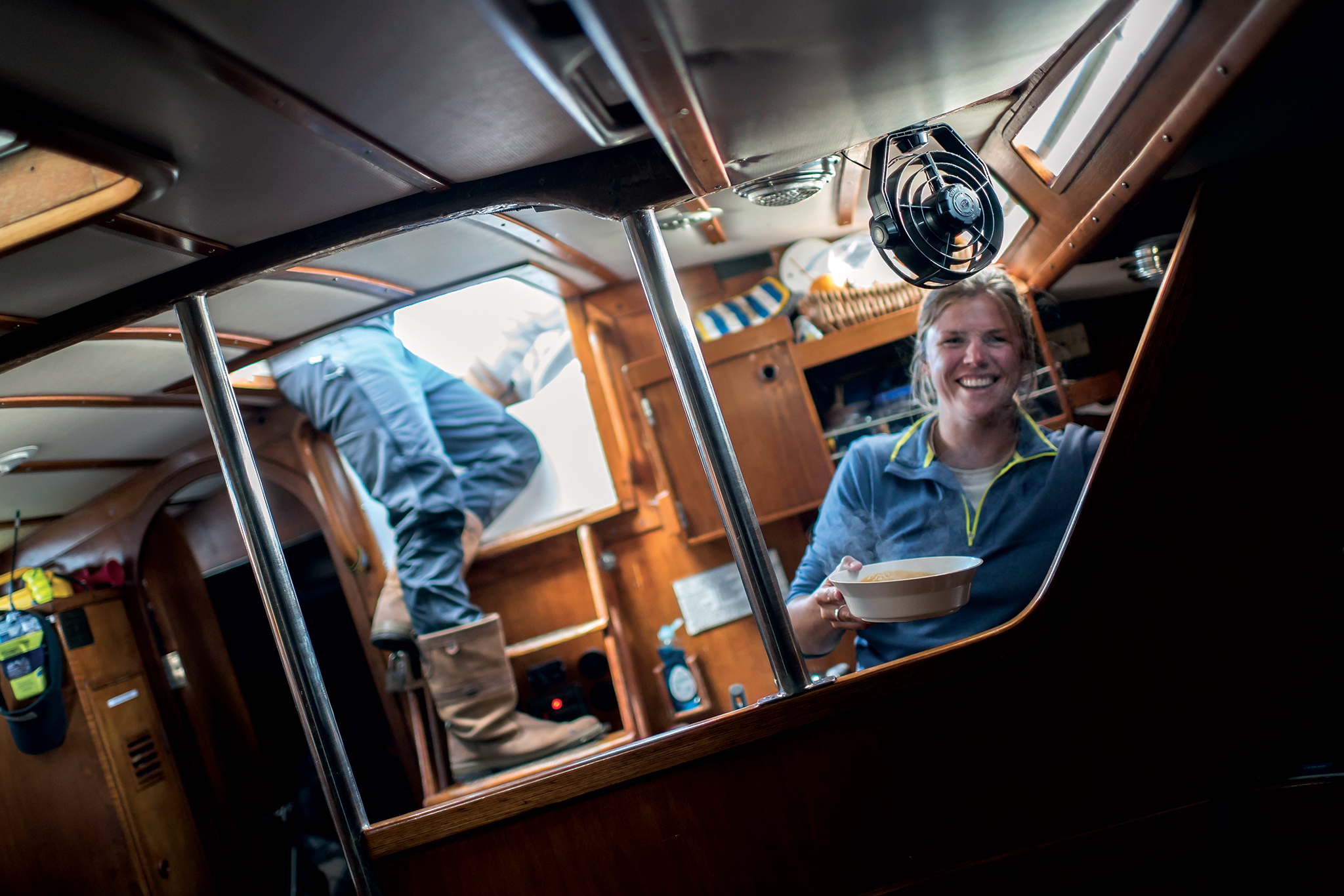 01-LEAD-Mia-in-ISBJORNs-galley-on-the-high-side_Scotland-2017_by-James-Austrums 01-LEAD-Mia-in-ISBJORNs-galley-on-the-high-side_Scotland-2017_by-James-Austrums