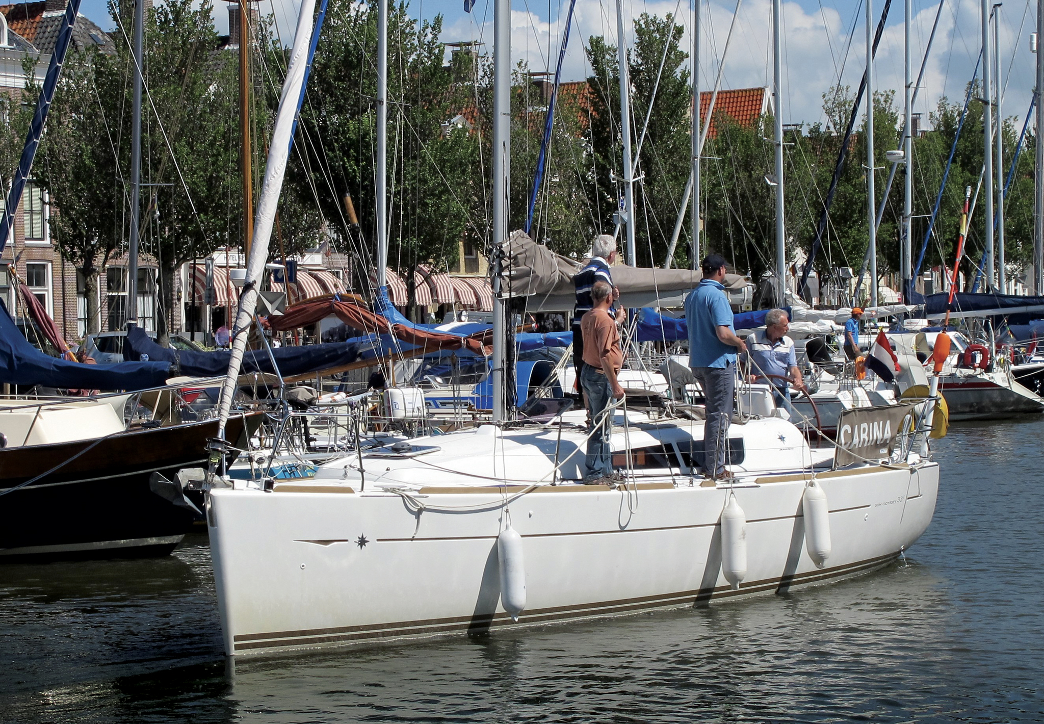 Three Quick Tips on Anchoring, Docking, and Extra Line