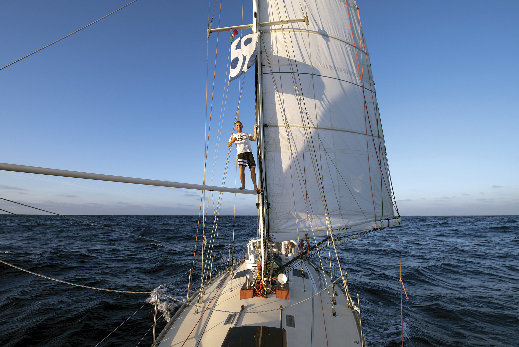 01-Andy-Pole-Surfing_2