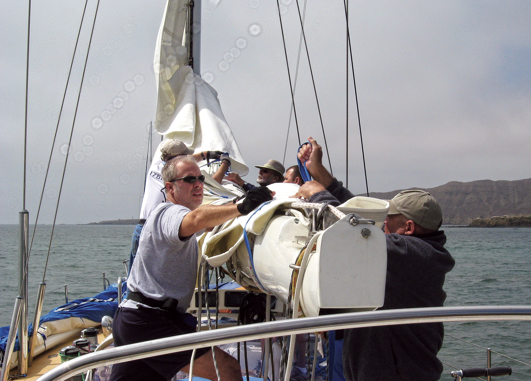 Striving for a perfect flake of the main is a great opportunity to learn about teamwork. Photo courtesy of Zuzana Prochazka