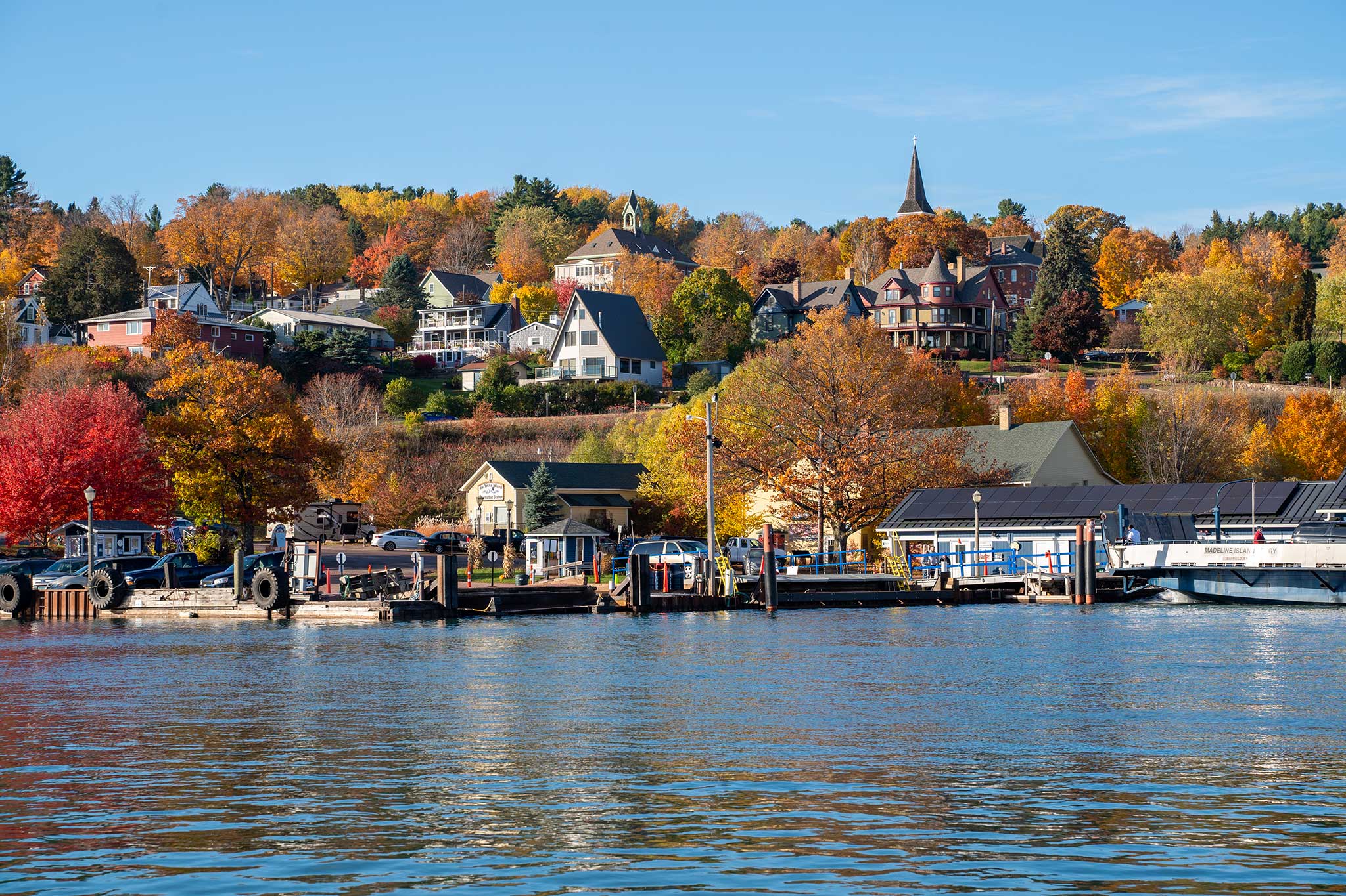 Melissa-MN-AdobeStock_297689228 With a year-round population of just 600, the town is quaint and picturesque. Photo by Melissamn/Shutterstock