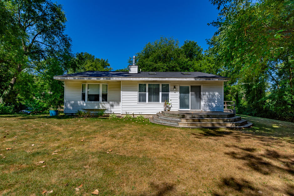 2982 Dean Lake Ave NE Grand Rapids, Michigan