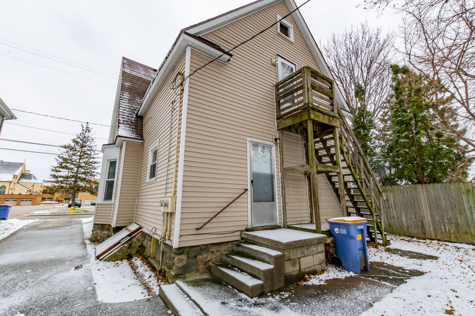 426 Cadwell Ave NW Grand Rapids, Michigan by Kevin Yoder