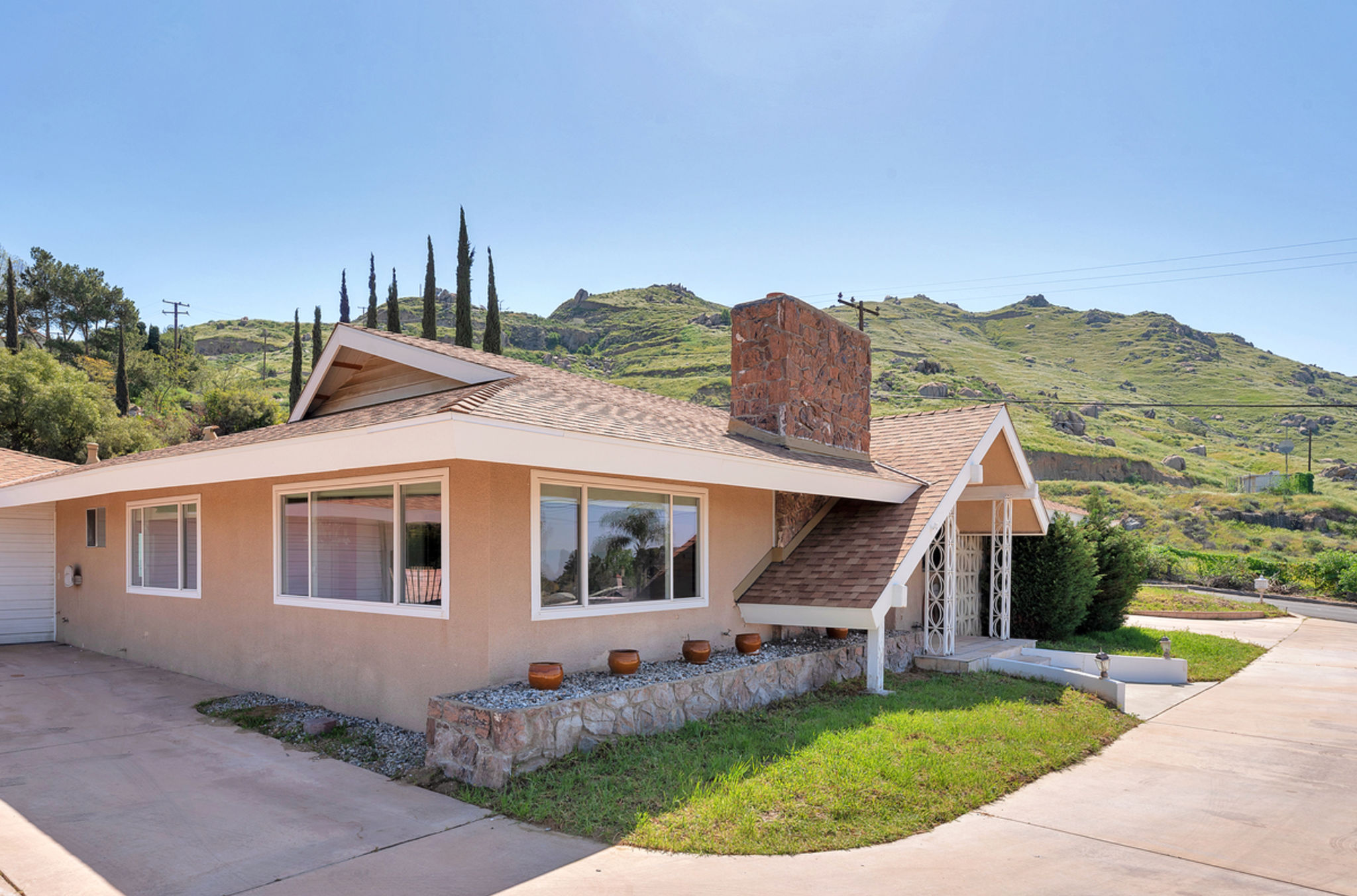 12079 Honey Hill Grand Terrace, California by Brent Lee