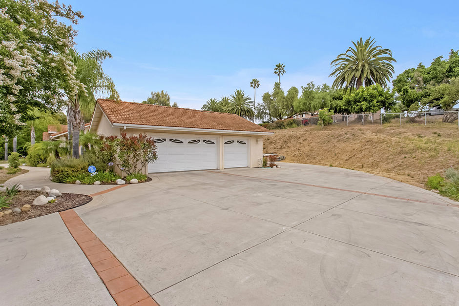 1289 Lorenzo Drive Fallbrook, California