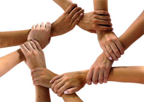 Section_image_handsin