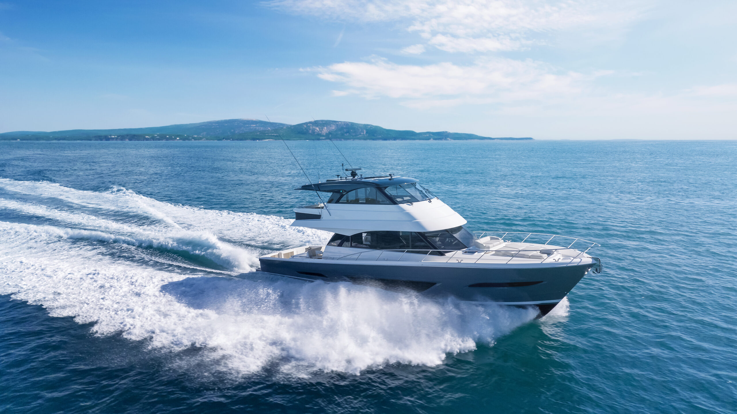 Maritimo M600 Running_03
