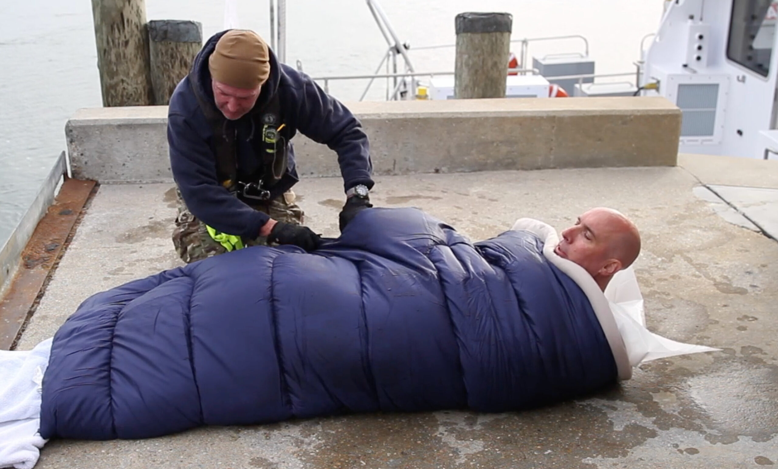 sleeping-bag sleeping-bag
