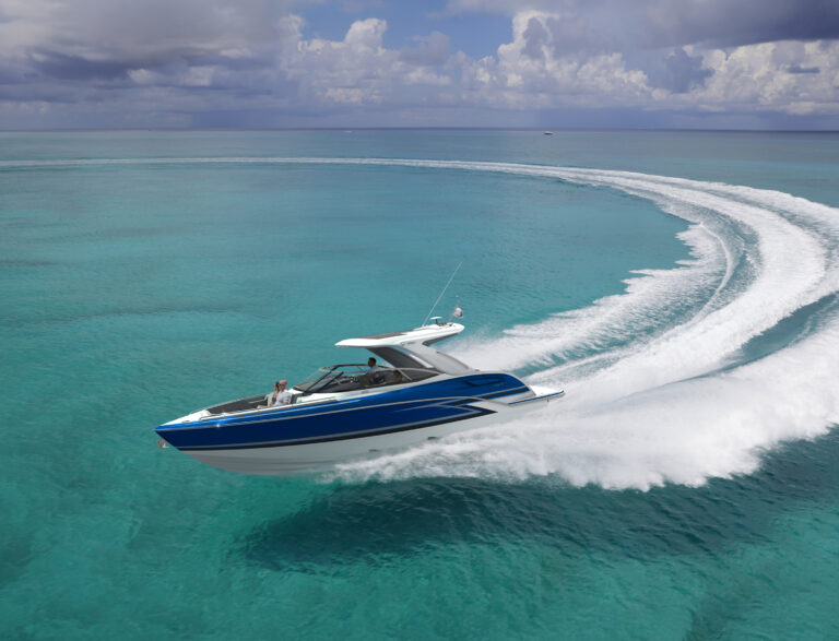 New Formula 360 Crossover Bowrider - Soundings Online