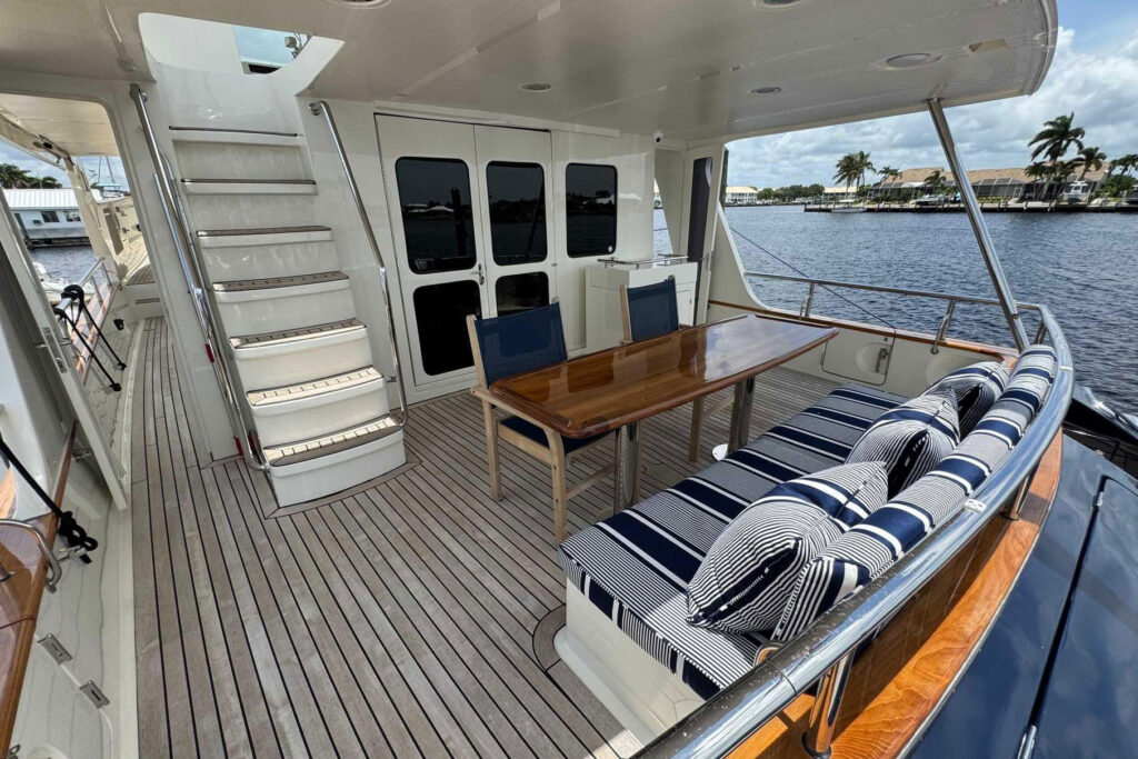 Marlow Explorer 58E Lady Lee