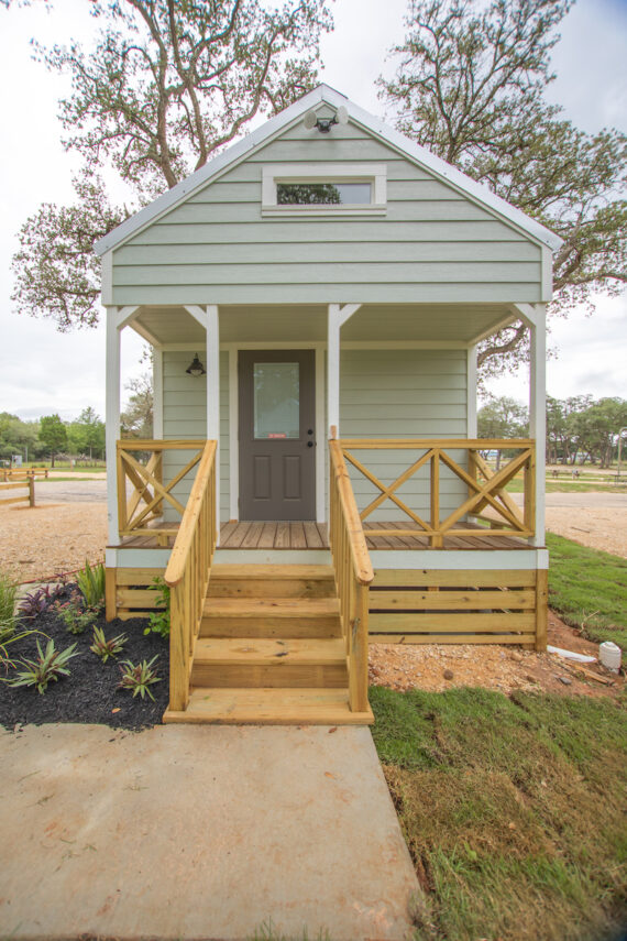 Bungalow Rentals Sheridan, TX Splashway Campground