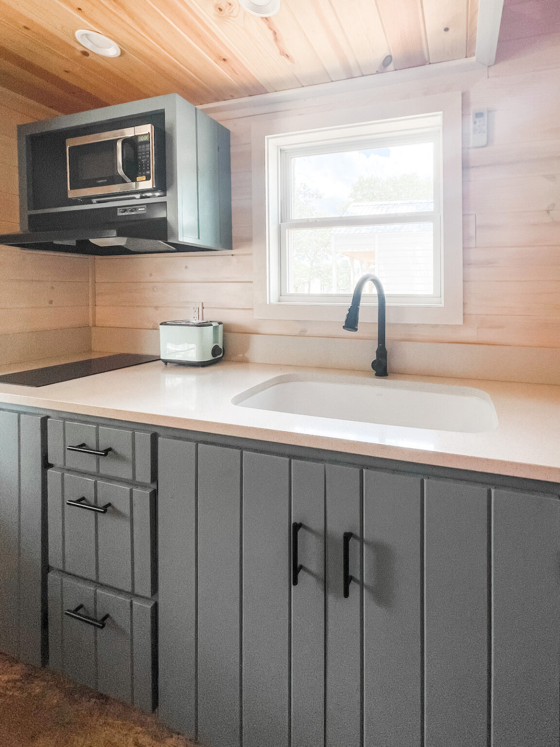 Bungalow Rentals Sheridan, TX Splashway Campground