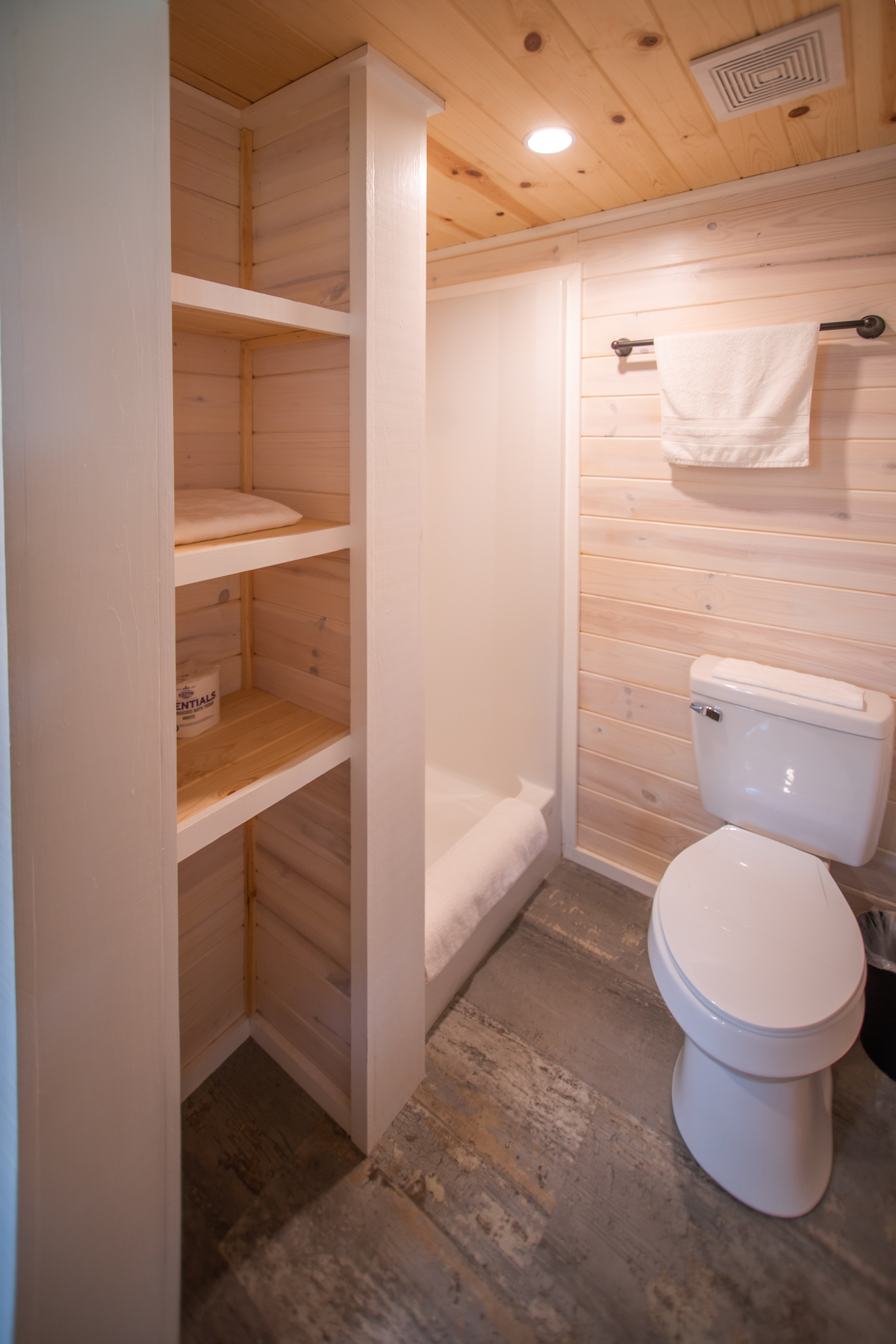 Bungalow Rentals Sheridan, TX Splashway Campground