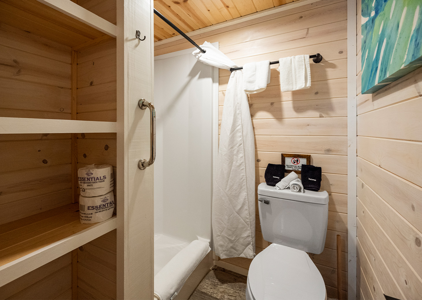 Bungalow Rentals Sheridan, TX Splashway Campground