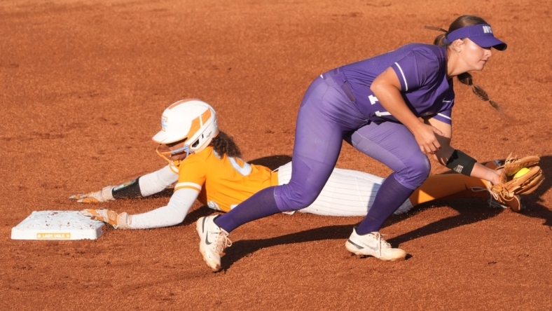 Syndication: The Knoxville News-Sentinel