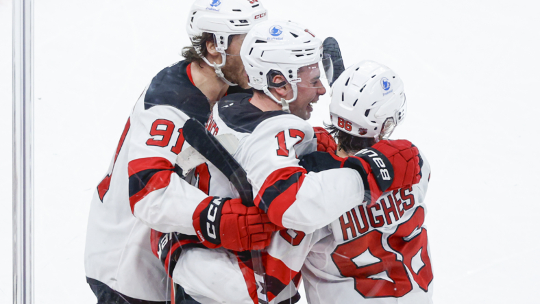 NHL: New Jersey Devils at Chicago Blackhawks