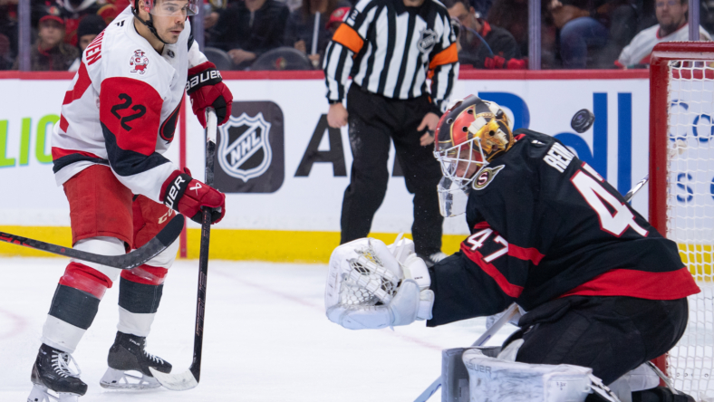 NHL: Carolina Hurricanes at Ottawa Senators