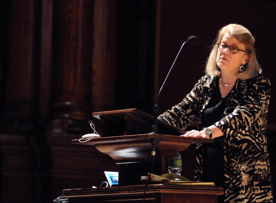 Diana L. Eck speaks about religious pluralism in Sanders Theatre in February of 2010. Eck, who retired in spring 2024, returned to deliver a talk at Harvard Medical School on Wednesday.