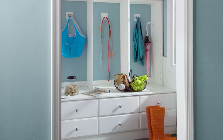 Floor-Mounted Entryway with Bench Seating