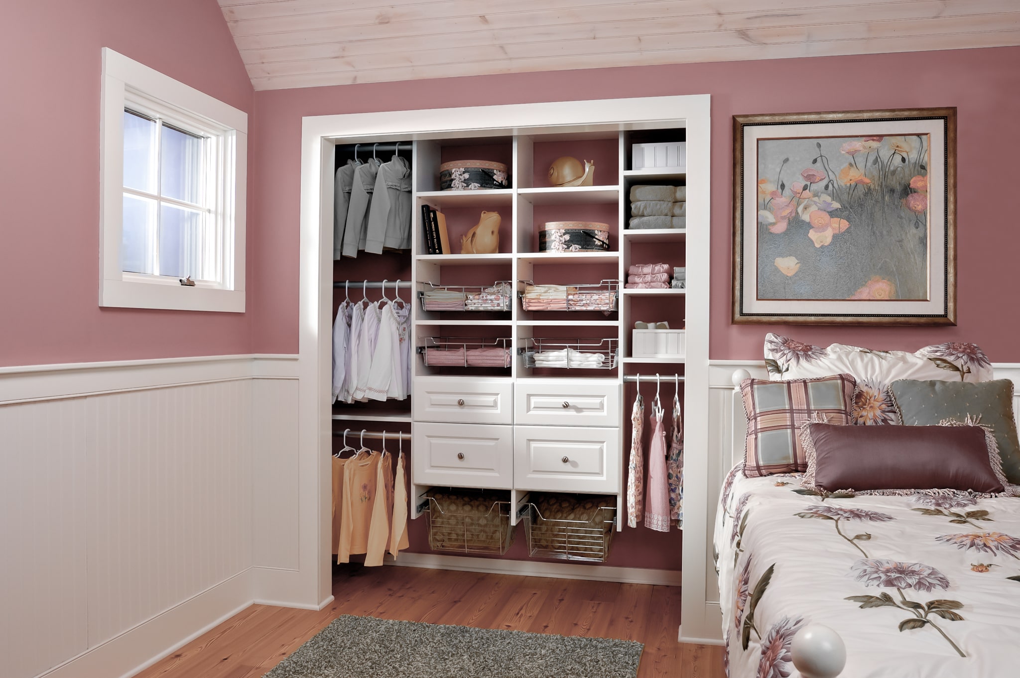 Linen Closet EasyClosets