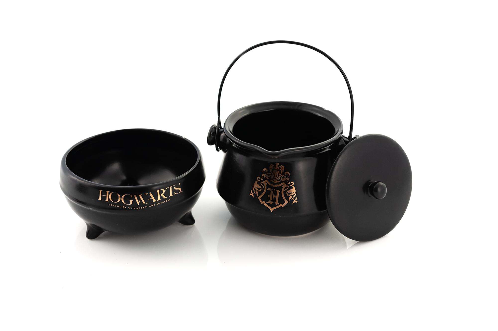 Harry Potter TeaForOne Cauldron Teapot And Cup Set Featuring