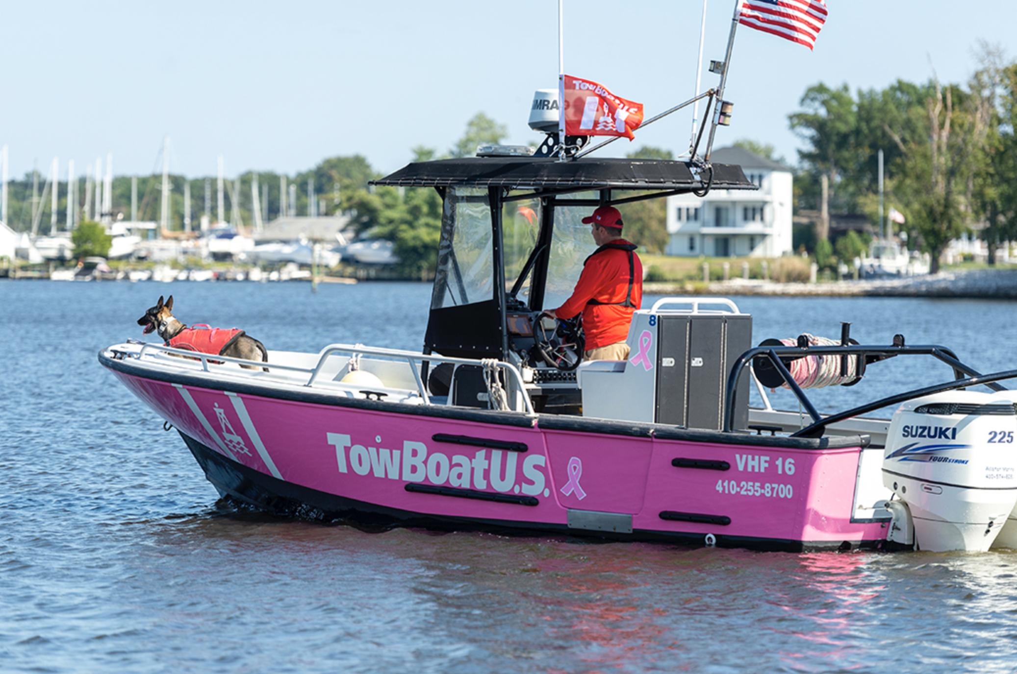 1_TOWBOAT.PINK