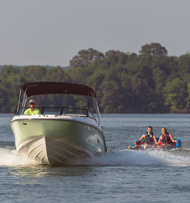 MARINEMAX-Q2
