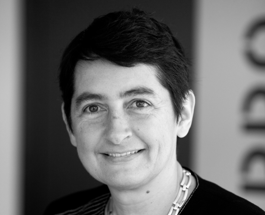 BENETEAU-CHAIRWOMAN BENETEAU-CHAIRWOMAN