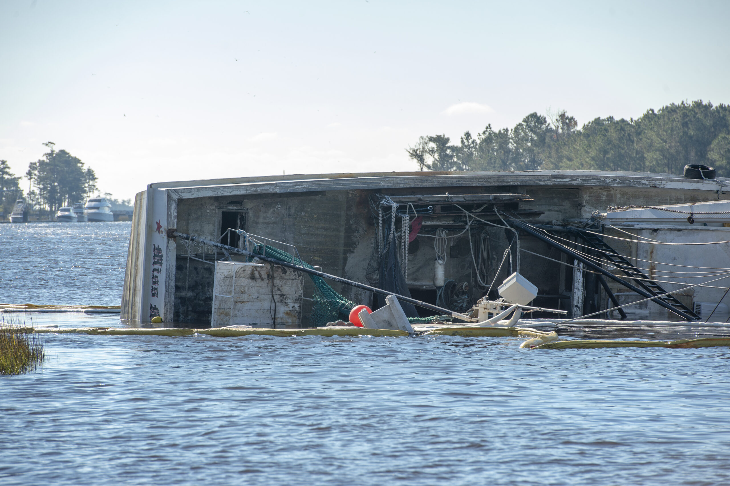 DERELICT-BOATS