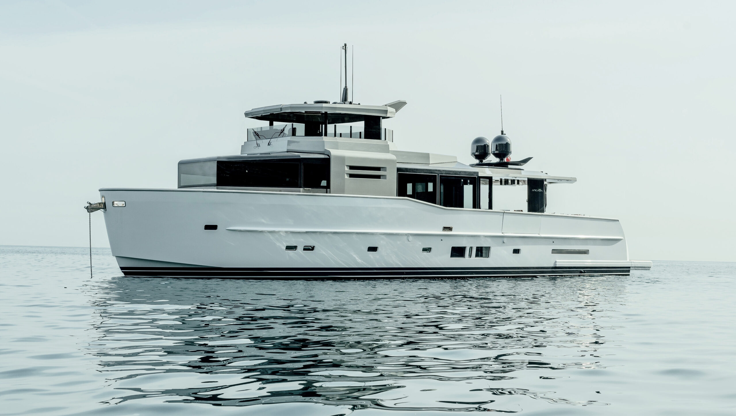 ARCADIA 85S vetri bassi (1)