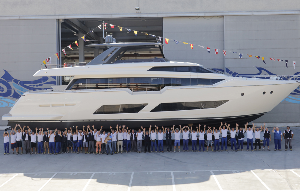 ferretti850