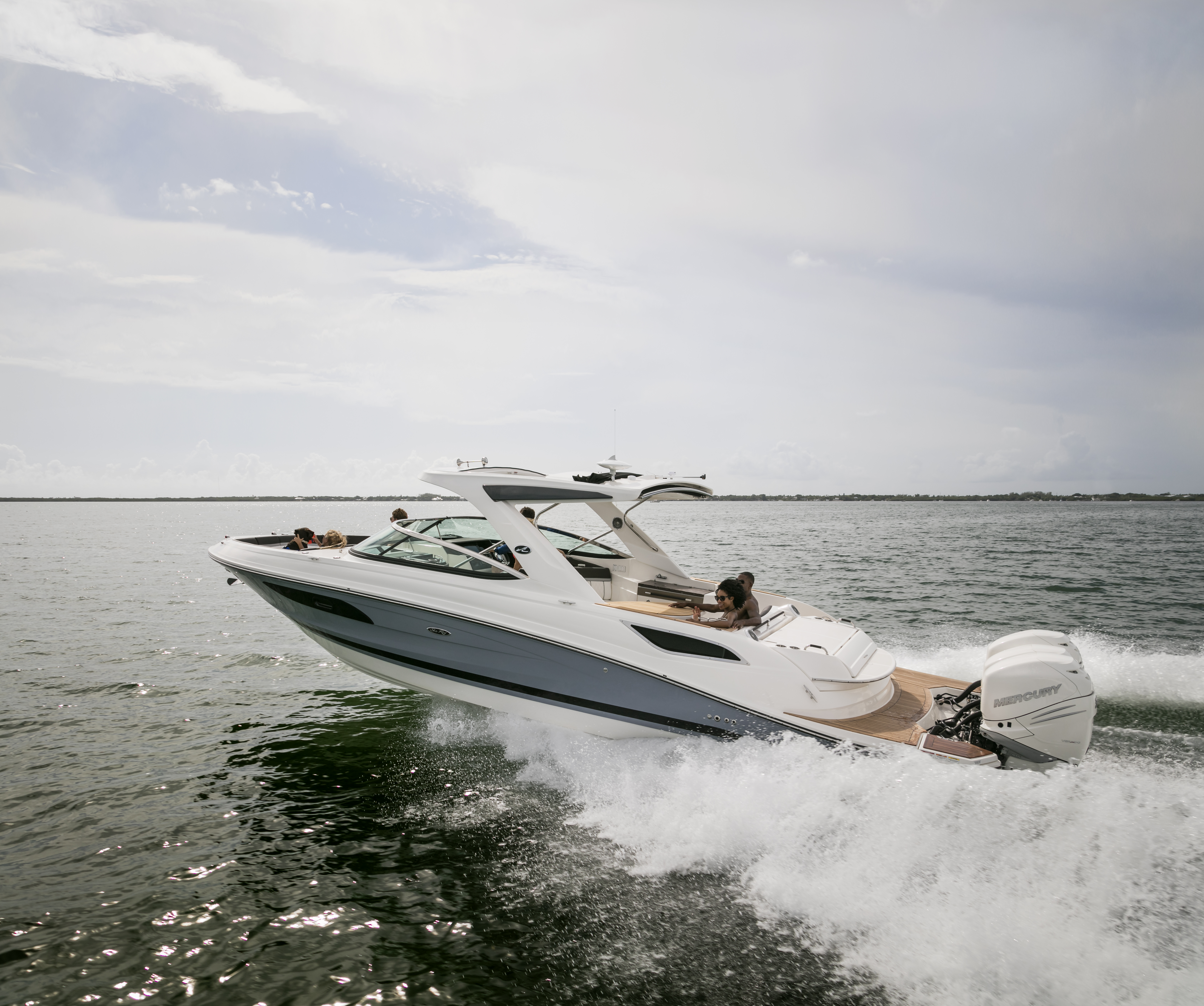 Sea Ray 350 SLX Sea Ray 350 SLX
