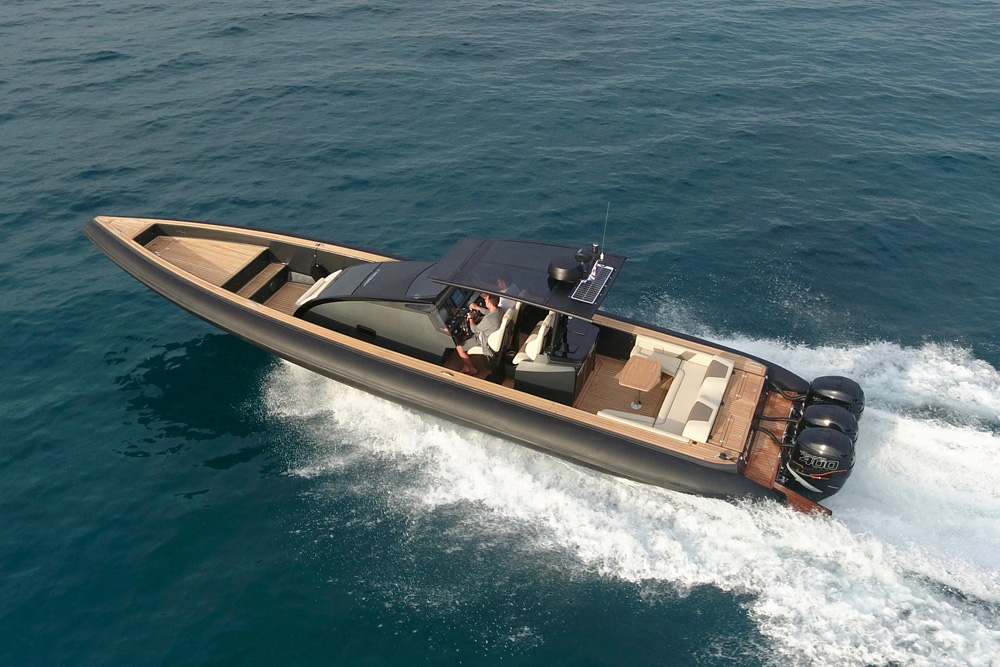 The Omega 41 is available with triple outboards or twin inboards. The Omega 41 is available with triple outboards or twin inboards.