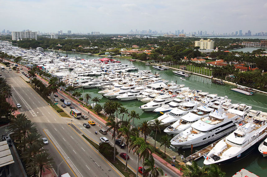 miami-yacht-show-collins-st miami-yacht-show-collins-st