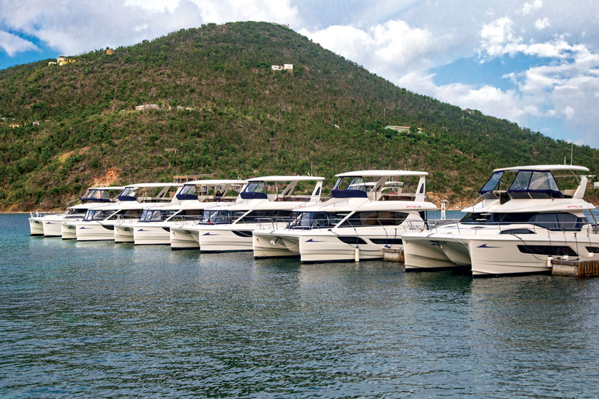 lineup-of-boats-caribbean lineup-of-boats-caribbean