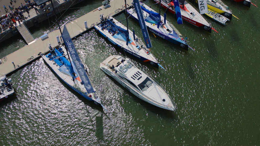 Volvo-Penta-reveals-first-self-docking-yacht-concept1x860 Volvo-Penta-reveals-first-self-docking-yacht-concept1x860