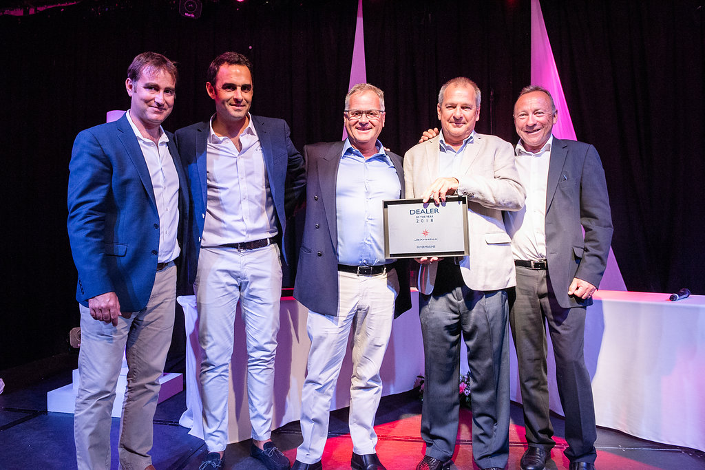 Intermarine Dealer Award Intermarine Dealer Award
