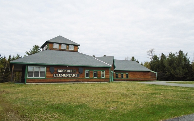 Elementary school becomes boat showroom