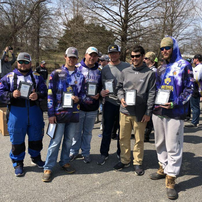 HS fishing -lead photo