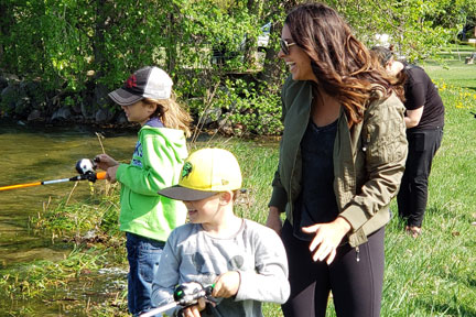 Jessica-kids-fishing-cropped