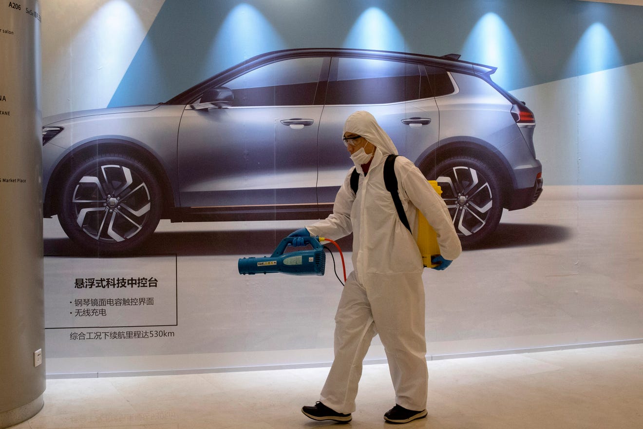 088794bf-b291-43ae-86d0-36779e135d2f-AP_China_Outbreak_Automakers