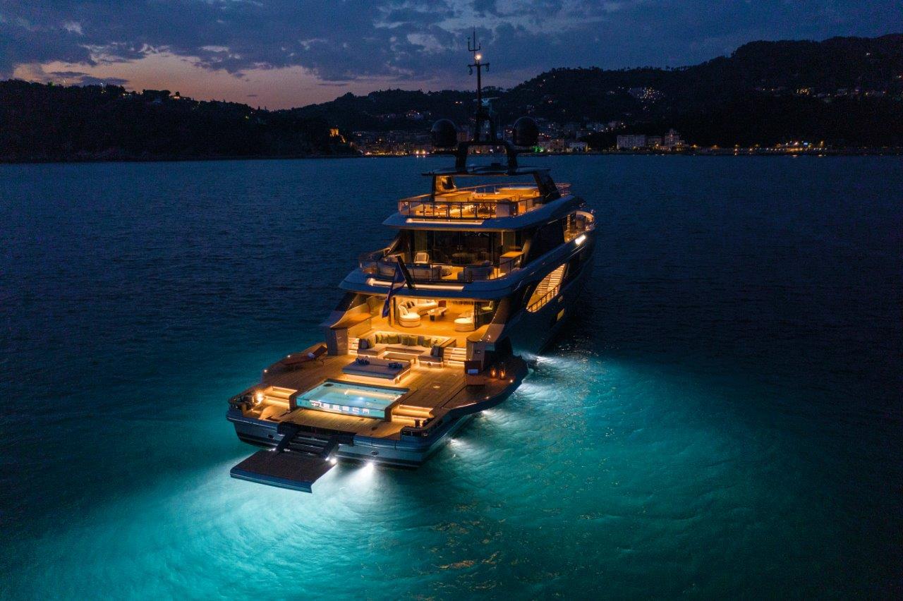 1_Azimut:Benetti_Oasis 40M – Hull001 – 03 1_Azimut:Benetti_Oasis 40M - Hull001 - 03