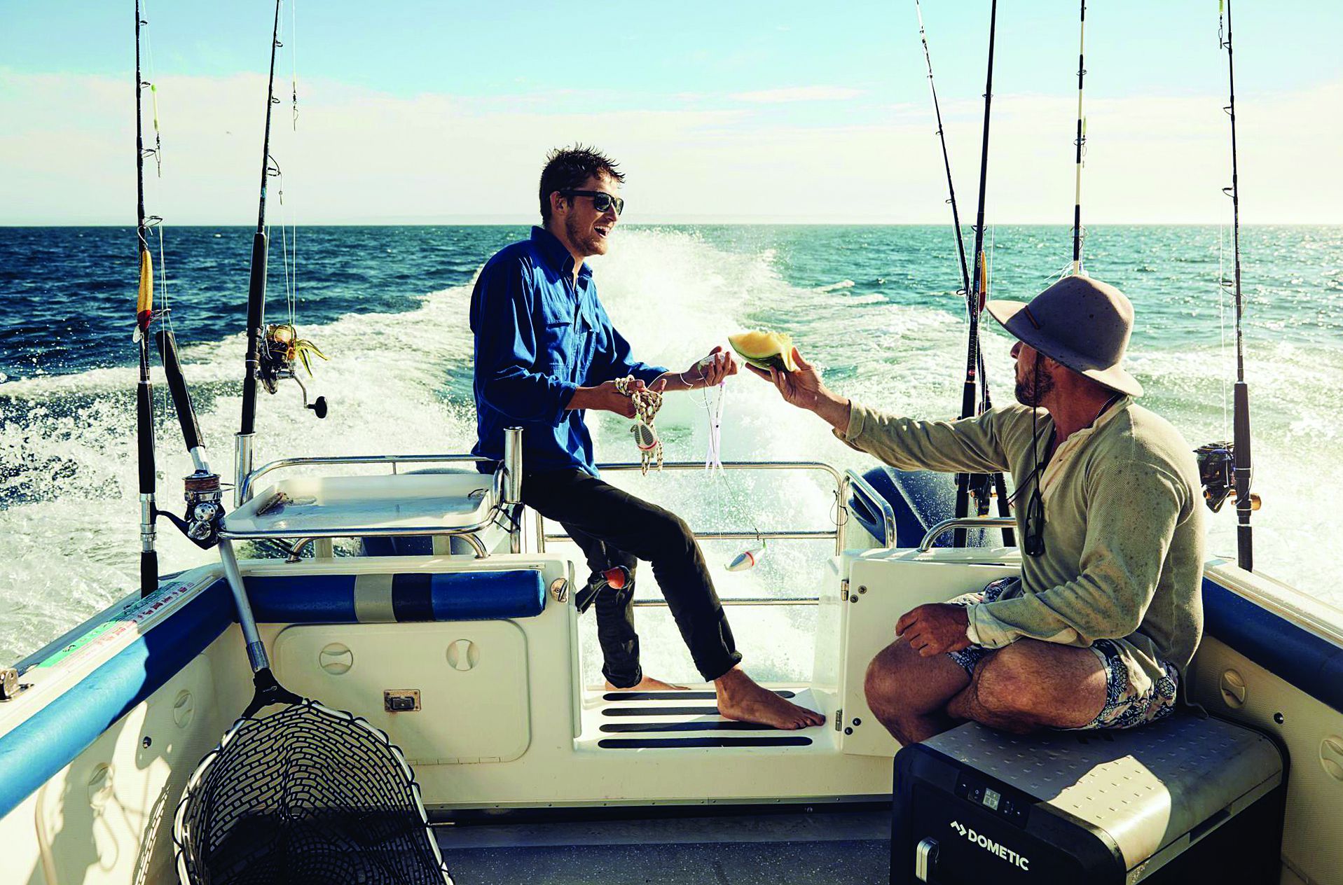 1_Dometic Fishing marine control cfx cooler outboard_lowres 1_Dometic Fishing marine control cfx cooler outboard_lowres