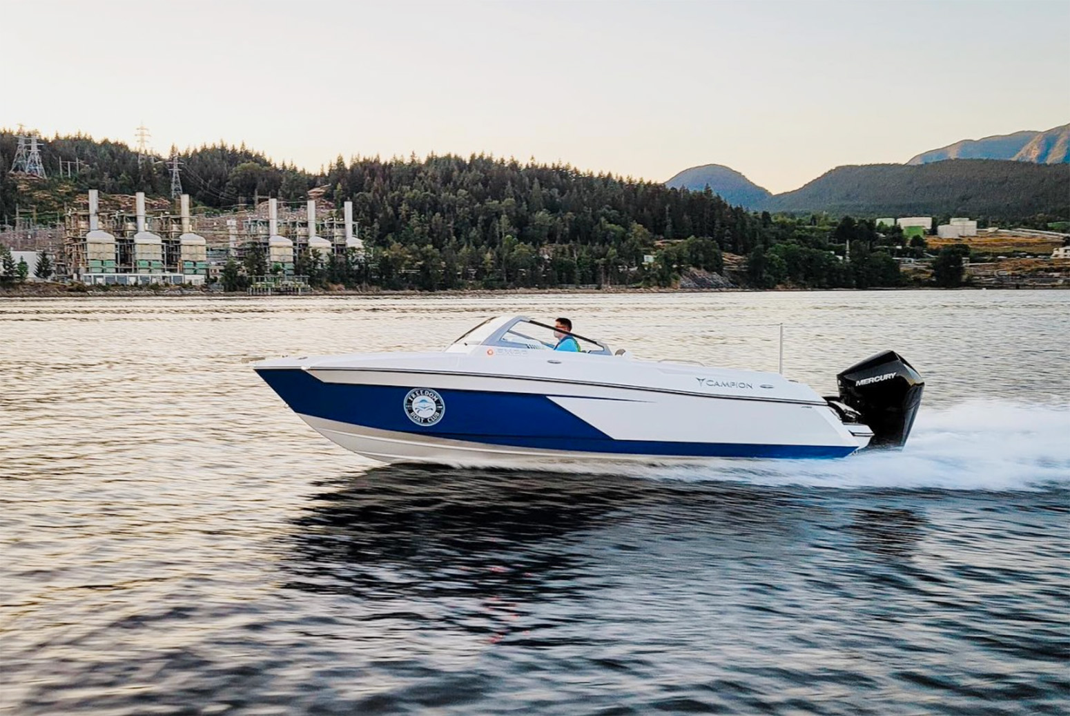 1_Freedom_Boat_Club