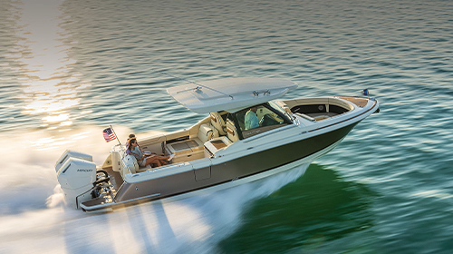 WINNEBAGO PHOTO COURTESY CHRIS-CRAFT