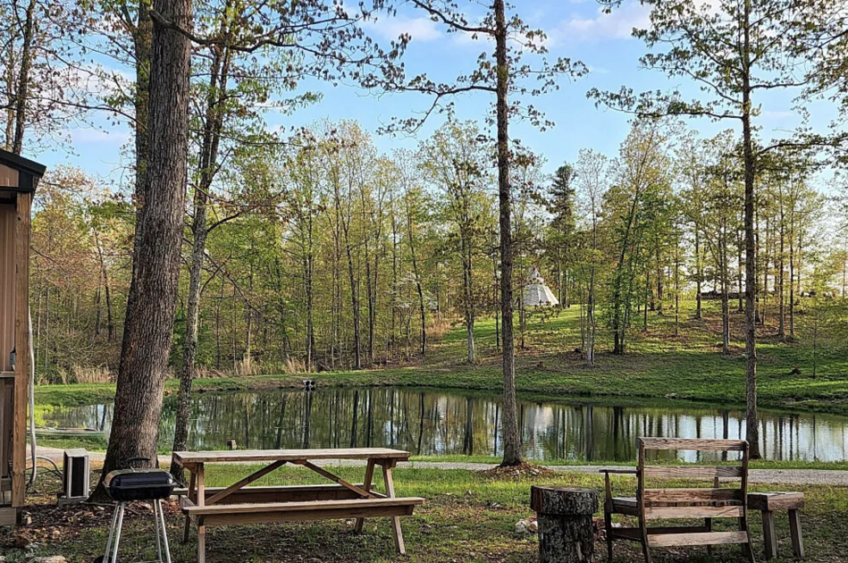 Unplug to Reconnect – A Digital Reset Retreat for Families
