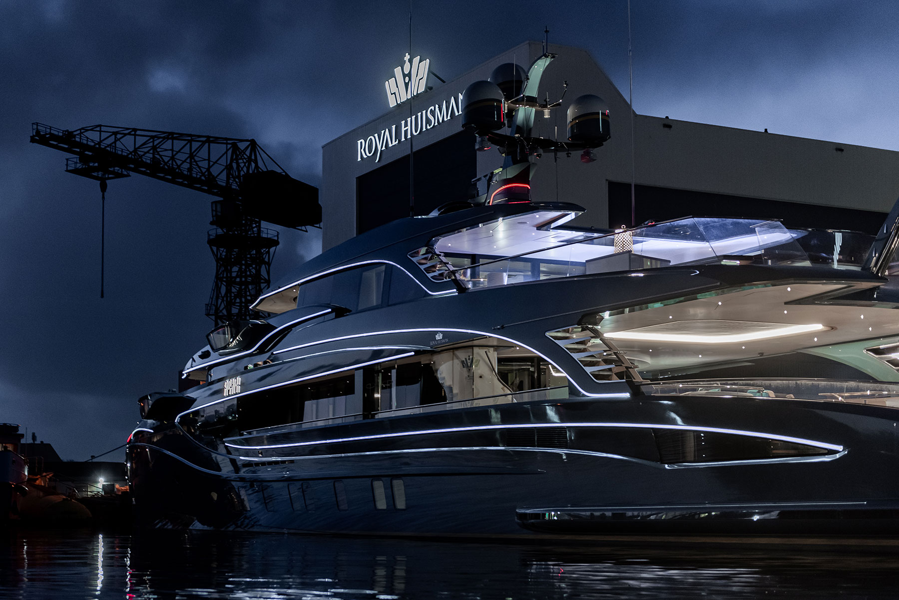 RH403-PHI-feat-innov-ext-laser-lighting—photo-by-Tom-van-Oossanen–DSC_6858 RH403-PHI-feat-innov-ext-laser-lighting---photo-by-Tom-van-Oossanen--DSC_6858